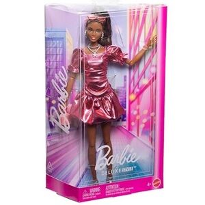 Deluxe Style Barbie - NEW